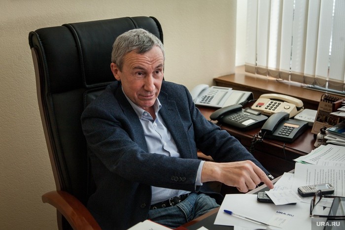 Андрей Климов в своём кабинете в Совете Федерации