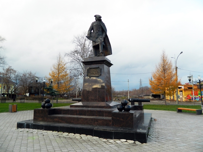 Памятник В.Н. Татищеву в Перми